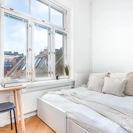 Pieni Roobertinkatu Small 13 Hotel *